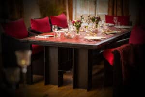 Red Dining Table -Lykke