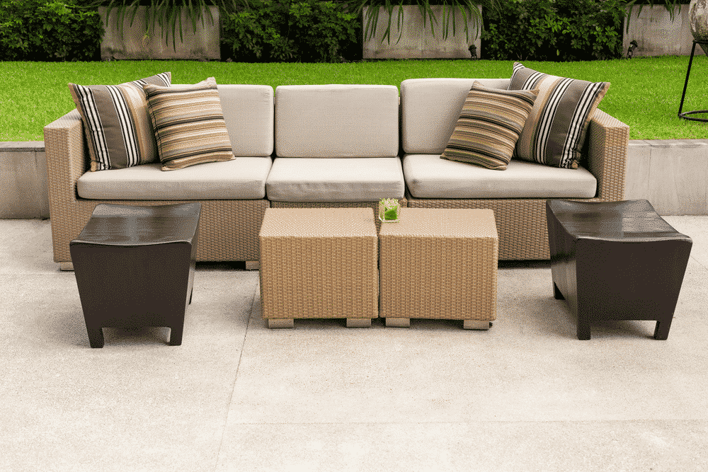 Outdoor Furniture Ideas for Entertaining Guests